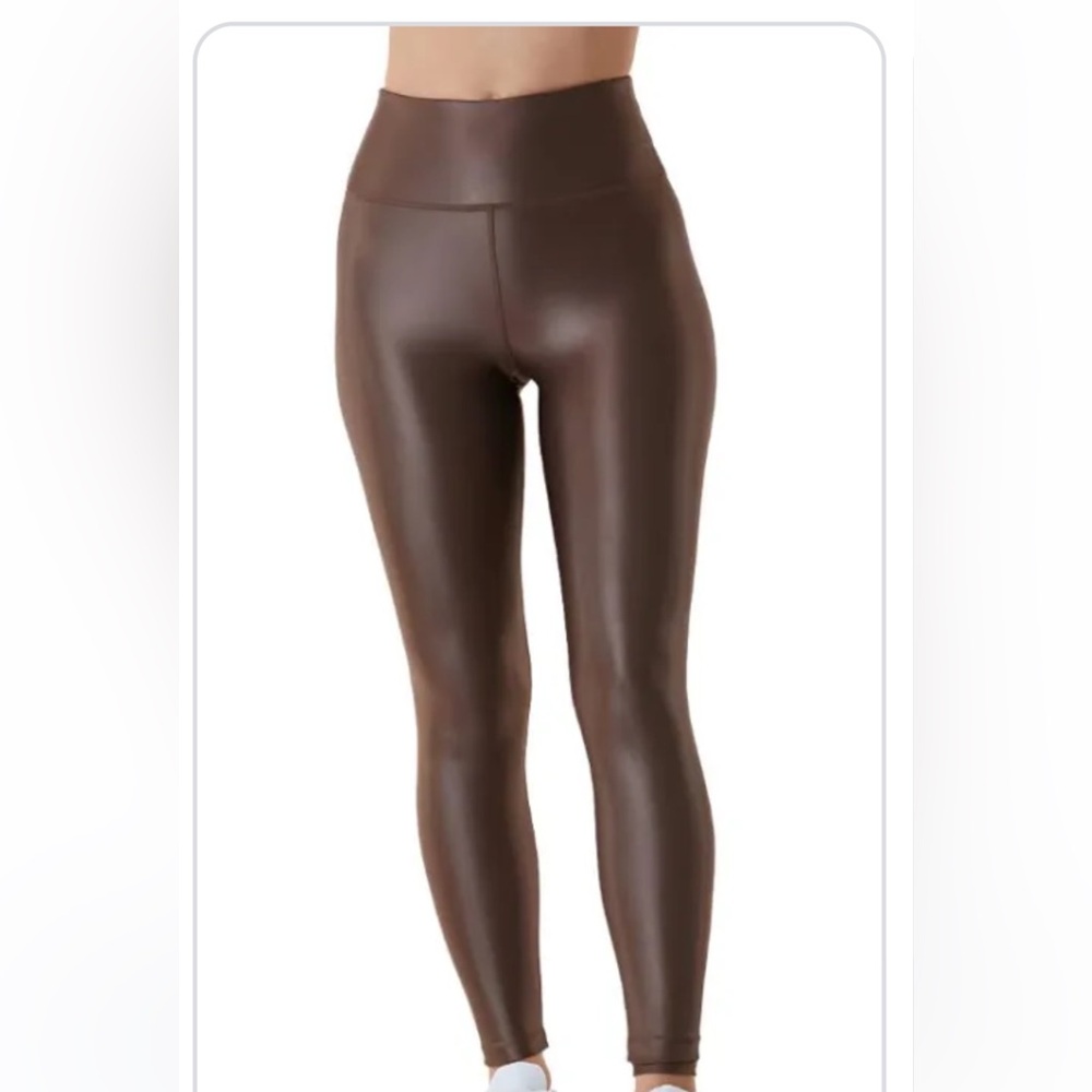 NWT Noli Shop Espresso Liquid Leggings